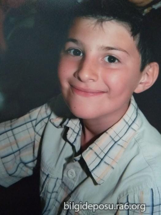 Murat Ekşioğlu Çocukluk Fotoğrafı