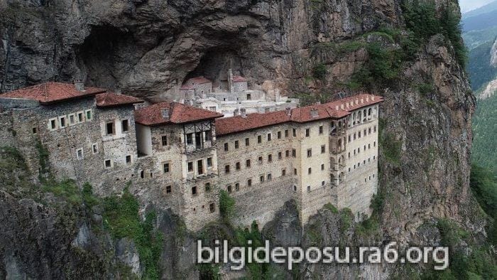 - Bilgideposu Sümela Manastırı - Karadeniz'de Gezilecek Yerler