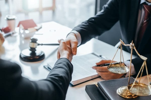 Choosing the Right Lawyer for Workers’ Compensation