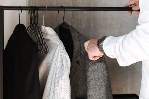 How To Effortlessly Pick An Outfit? 1 Pick an outfit