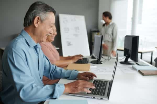 It Is Time To Learn New Skills: The Key To Success And Fulfillment In A Changing World 1 It is time to learn new skills